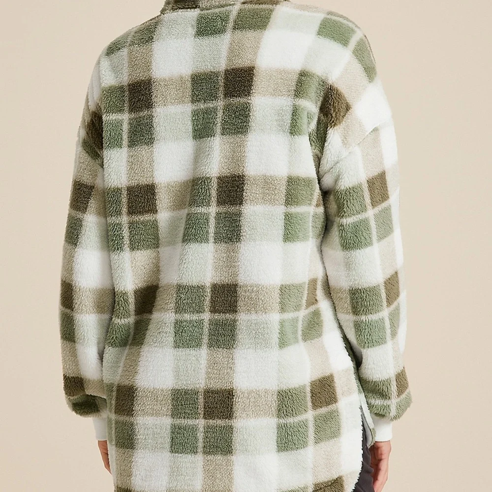 Favorite Sherpa Zip Up Jacket Green Combo, Size L, worn once - Picture 2 of 2